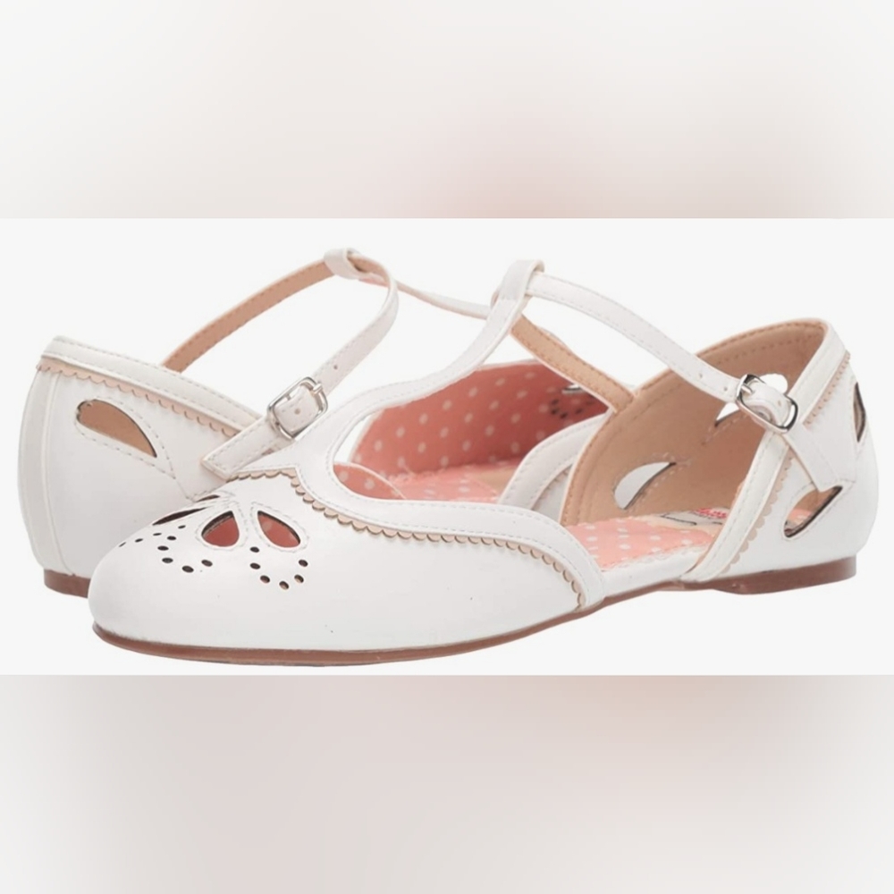 Bettie Page White T Strap Size 6 Sandal